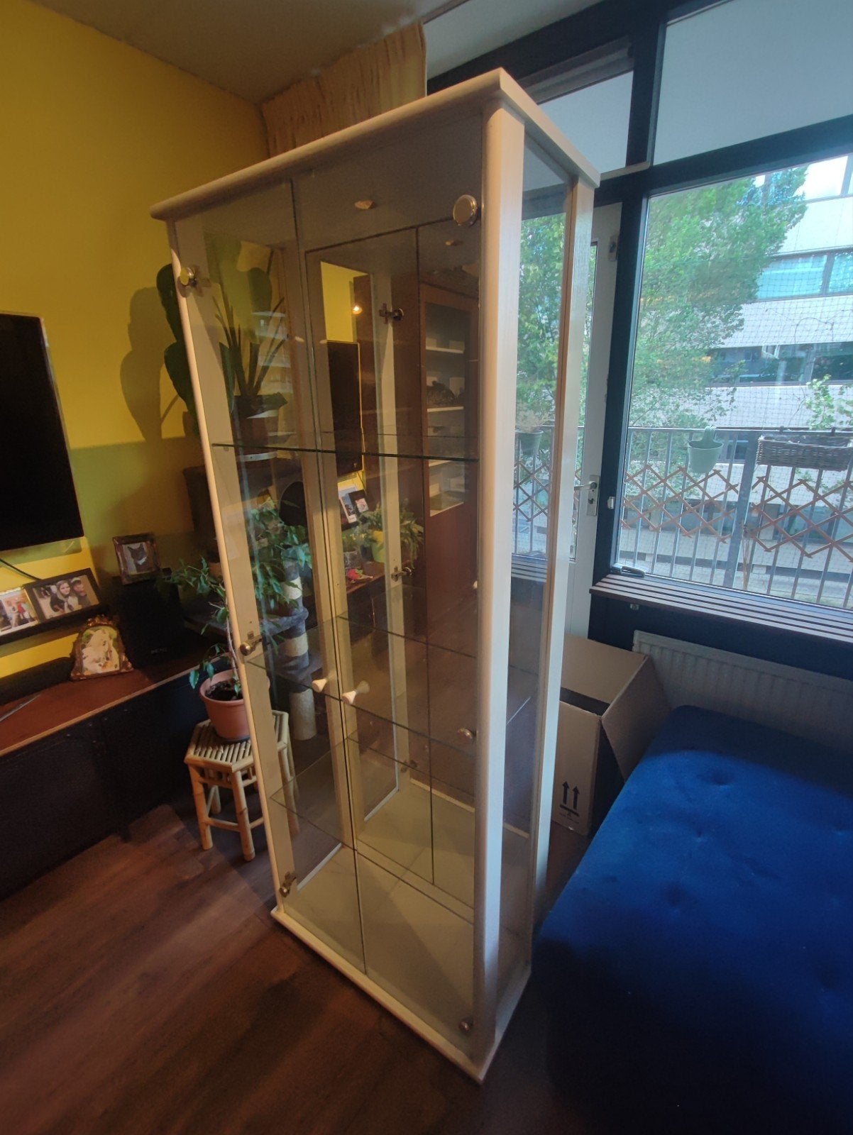 Witte vitrinekast, Huis en Inrichting, Kasten | Vitrinekasten, Ophalen, 50 tot 100 cm, Modern, 150 tot 200 cm