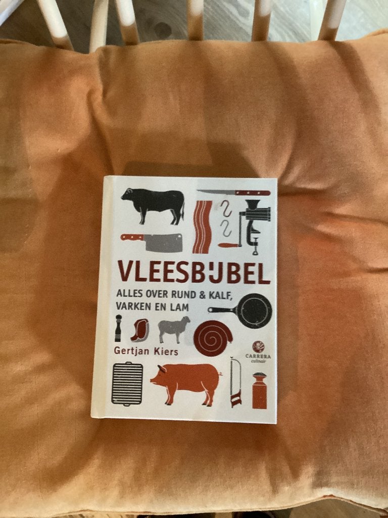 Vleesbijbel - Alles over rund, kalf, varken en lam, Boeken, Ophalen of Verzenden, Overige gebieden, Gertjan Kiers, Hoofdgerechten