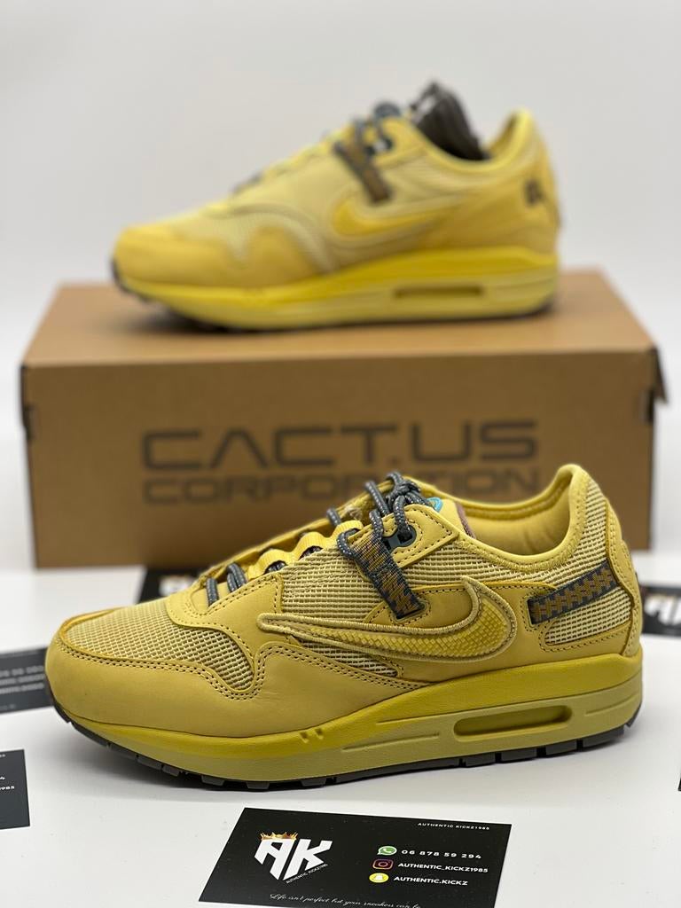 Nike Air Max 1 x Travis Scott Cactus Jack Saturn Gold, Ophalen of Verzenden, Nieuw, Overige kleuren, Sneakers of Gympen