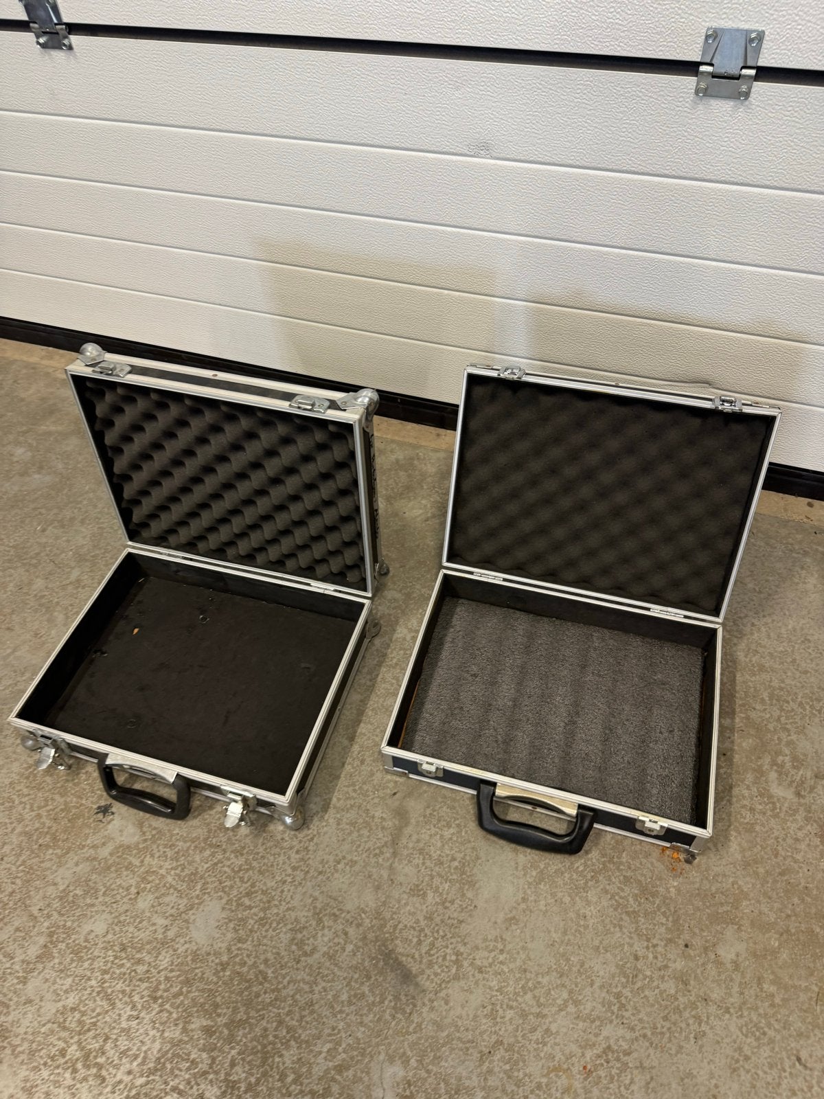 Flightcases (2 stuks) - 38x28x10 cm, Muziek en Instrumenten, Behuizingen en Koffers, Ophalen of Verzenden, Gebruikt, Overige instrumenten
