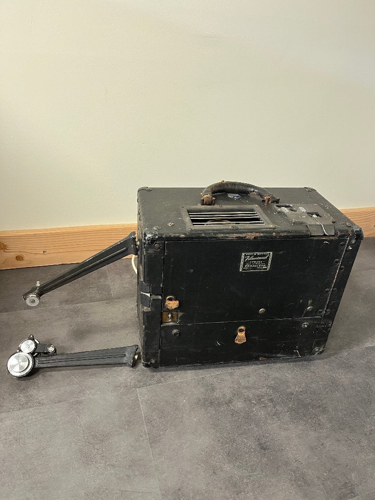 Vintage Bell & Howell Fimosound 16mm Utility projector, Verzamelen, Ophalen, 1960 tot 1980, Projector