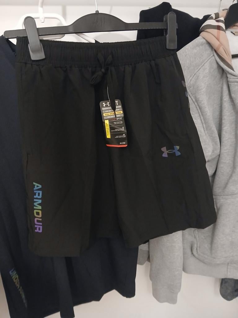Under armour korte pak, Ophalen of Verzenden, Zo goed als nieuw