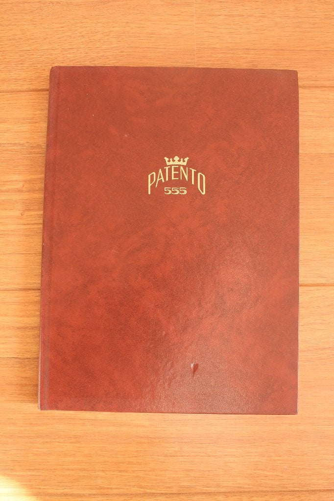 2 boeken met oude postzegels, Postzegels en Munten, Ophalen of Verzenden, Nederland en Buitenland
