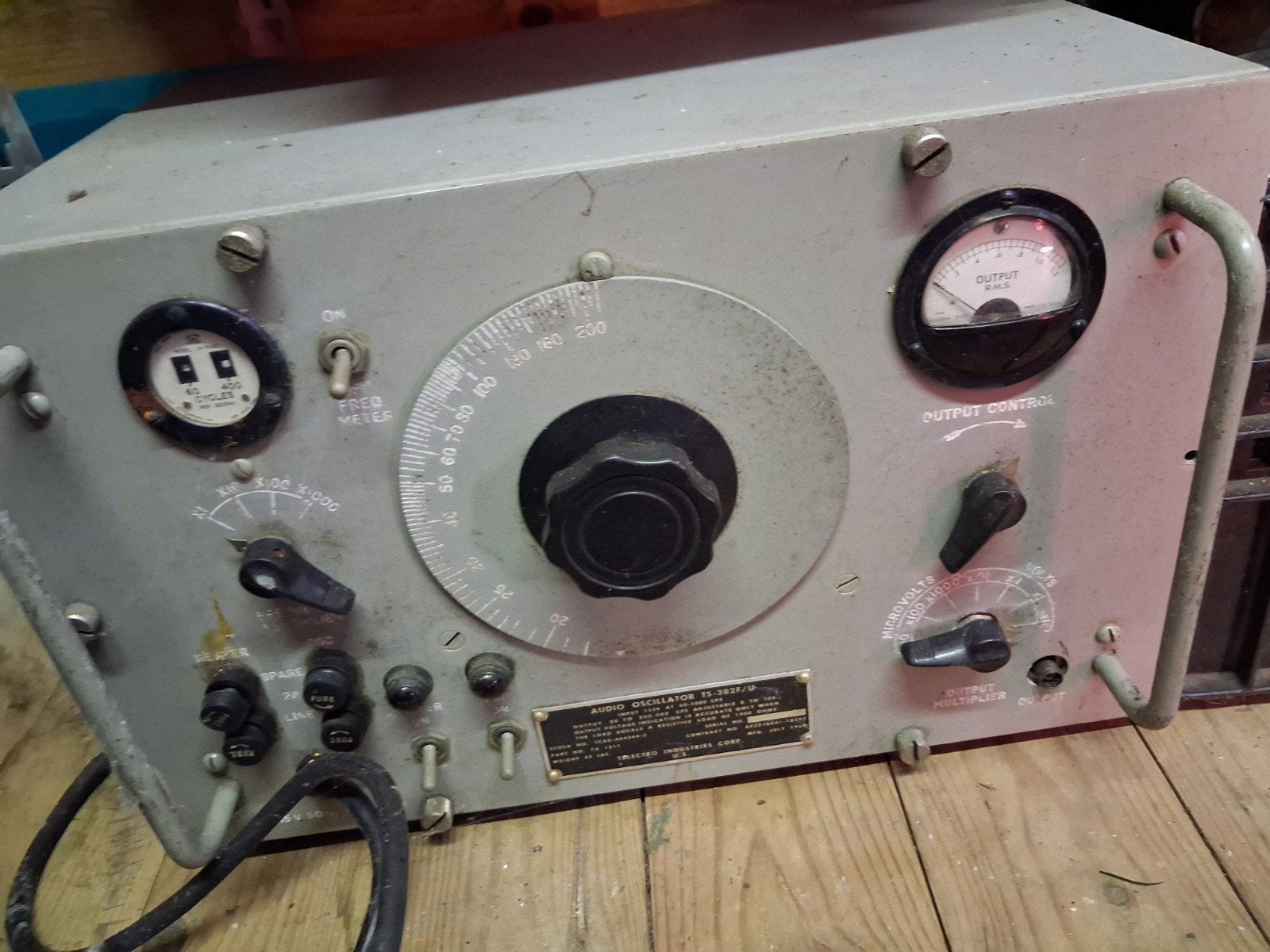 Audio Generator let op 110V  Ex Navy !, Doe-het-zelf en Verbouw, Meetapparatuur, Ophalen of Verzenden