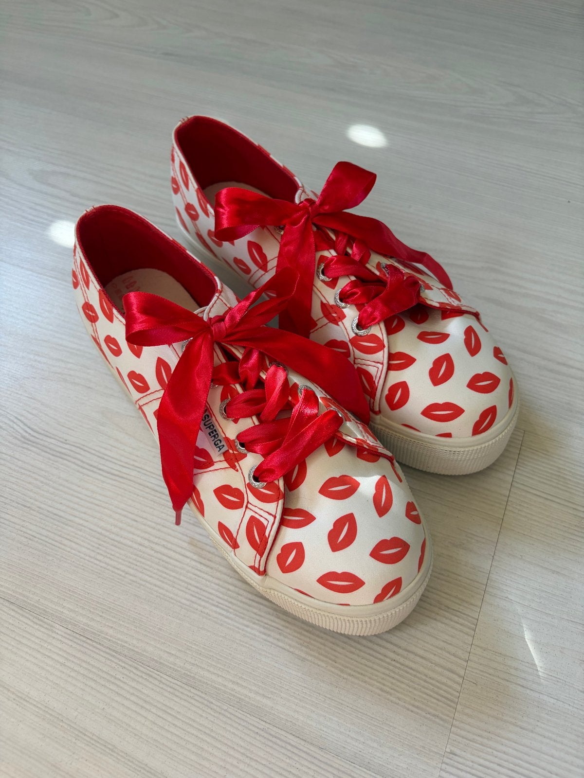 Superga x Lizzy platform sneakers - maat 38, Wit, Nieuw, Ophalen of Verzenden, Sneakers of Gympen