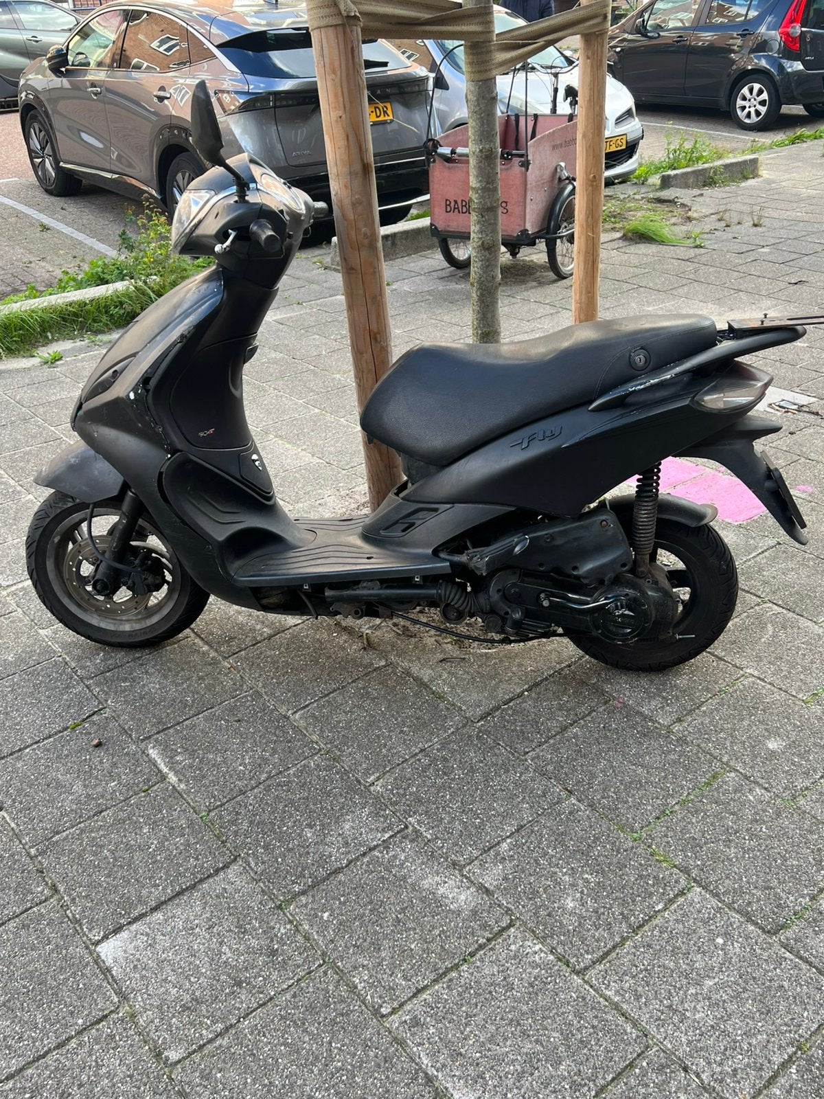 Piaggio Fly 2017, Fietsen en Brommers, Ophalen, Maximaal 45 km/u, 49 cc, Zo goed als nieuw