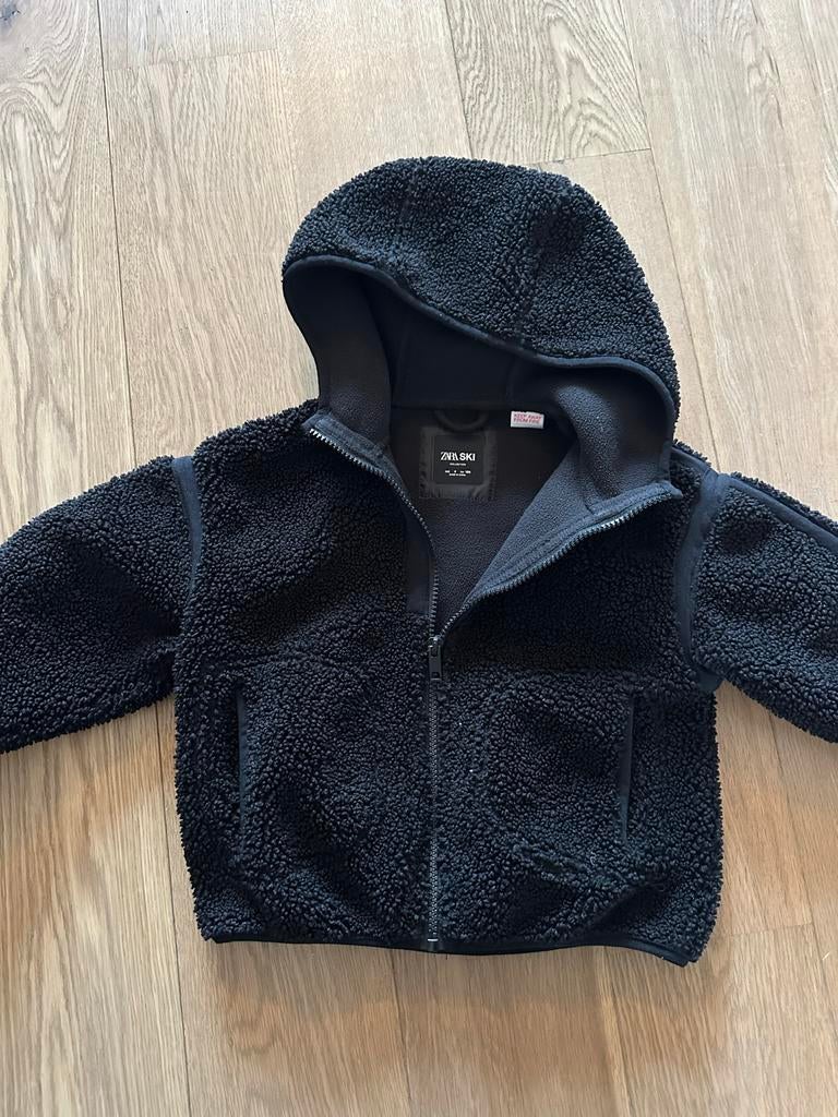 Zara Ski Skivest Maat 104 Zwart, Ophalen of Verzenden, Gebruikt, Jongen of Meisje, Trui of Vest