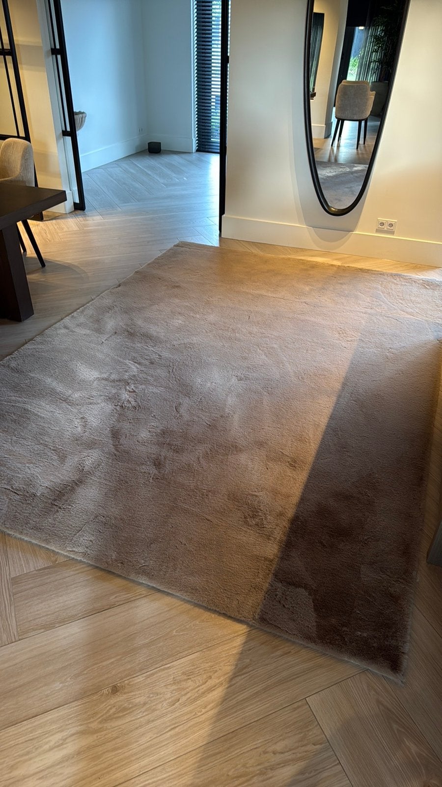 Vloerkleed 230 cm x 330 cm, Huis en Inrichting, Stoffering | Tapijten en Kleden, Ophalen, Beige, 200 cm of meer, Zo goed als nieuw