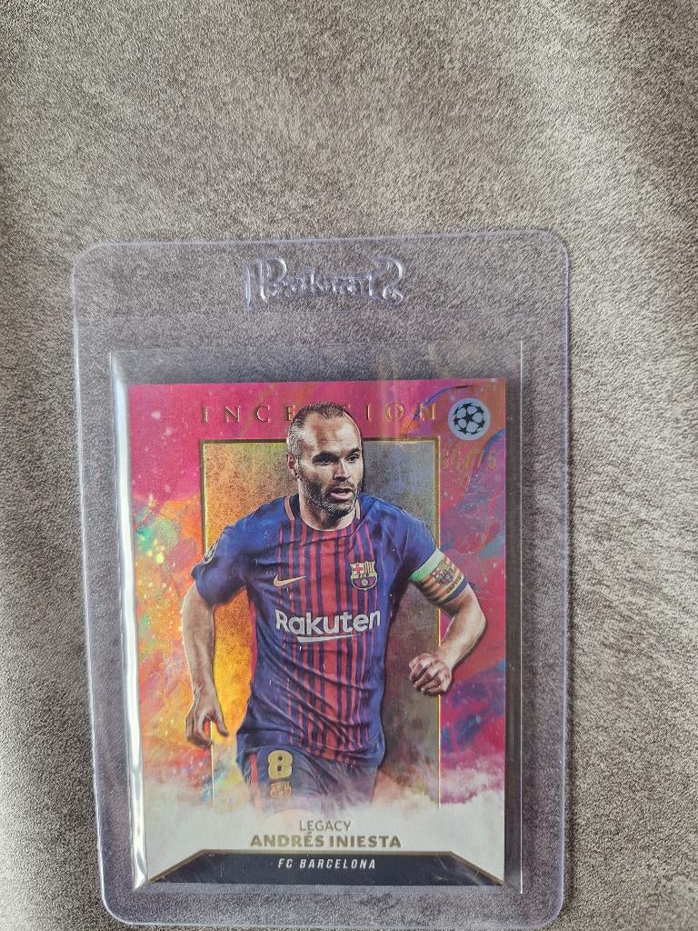 2023-24 Topps Inception Andres Iniesta Legacy Purple / 75, Ophalen of Verzenden, Nieuw, Buitenlandse clubs, Spelerskaart