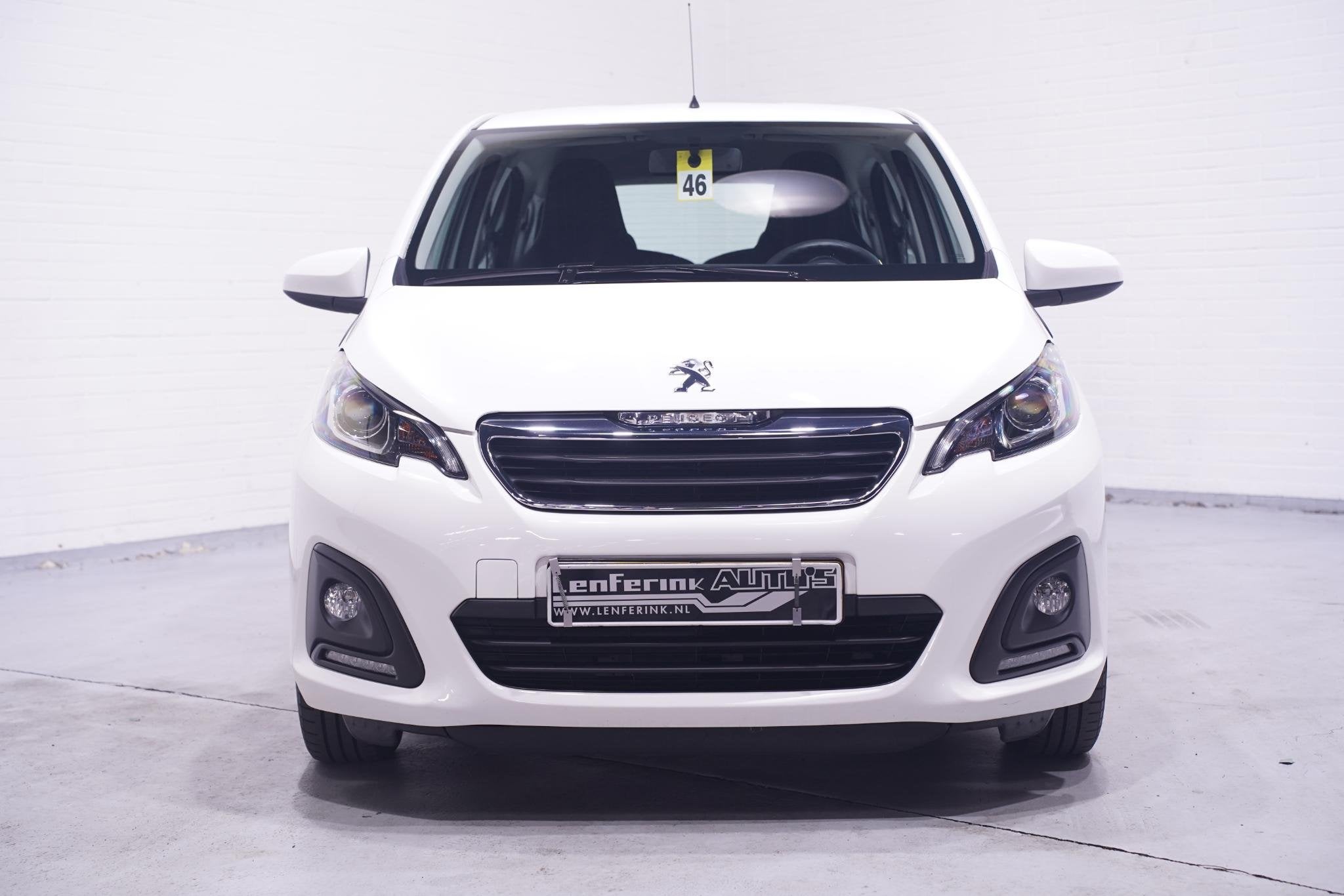 Peugeot 108 1.0 e-VTi Active 1e Eig. NAP Premium pack, Auto's, Stof, Gebruikt, 4 stoelen, Wit
