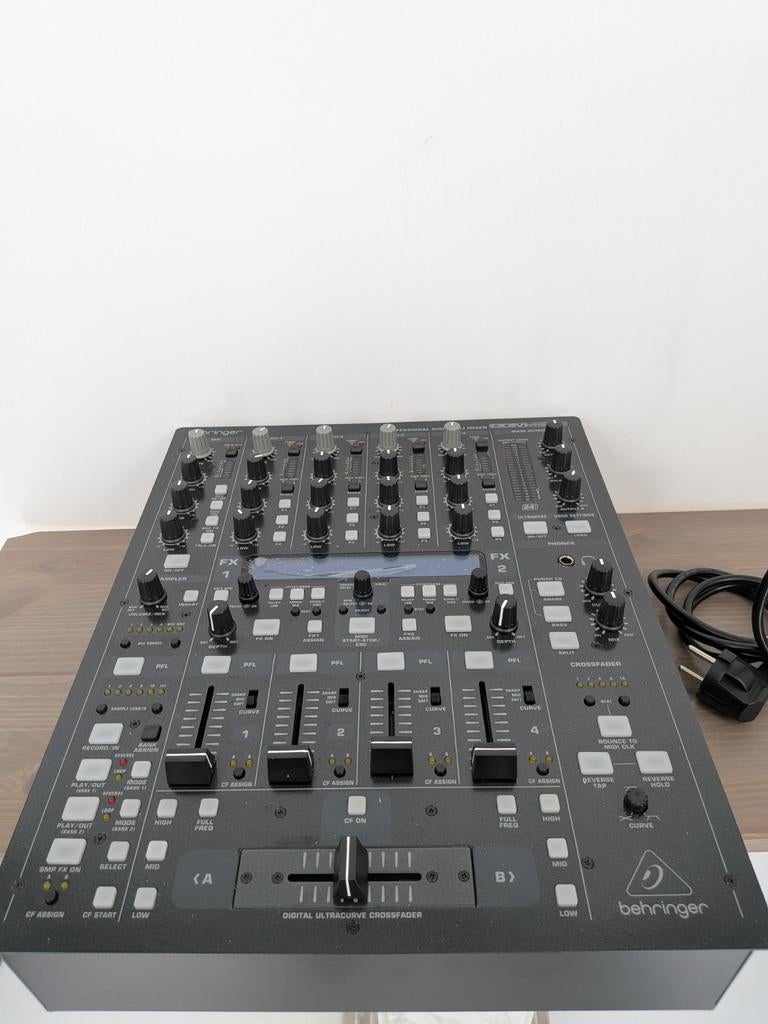 Behringer DDM4000 Digital DJ Mixer | 5-Channel | FX | MIDI, Ophalen of Verzenden, Zo goed als nieuw, Nvt, Nvt