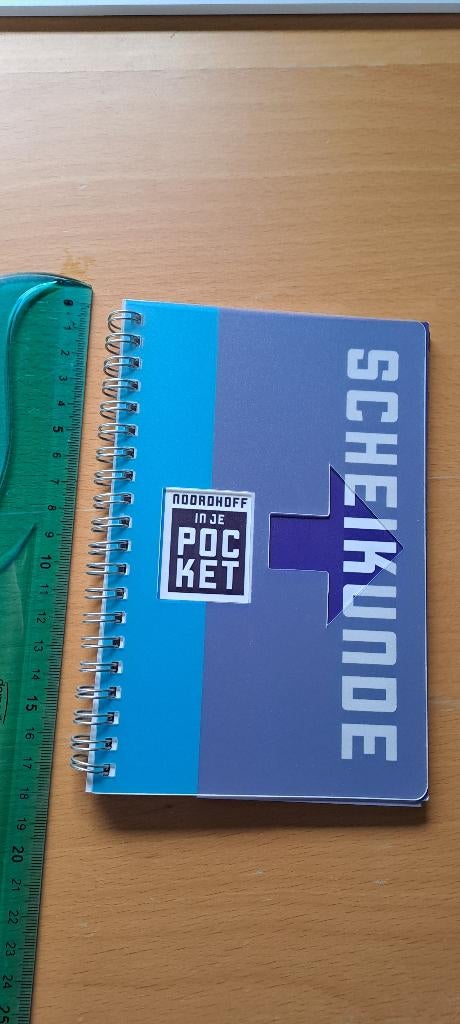 Noordhoff Scheikunde - In je pocket, Boeken, Studieboeken en Cursussen, Gelezen, Niet van toepassing, Beta, Ophalen of Verzenden