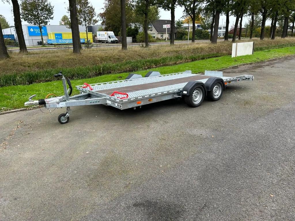 STU Trailers Autotransporter 1900KG Laadvermogen (bj 2025), Gebruikt