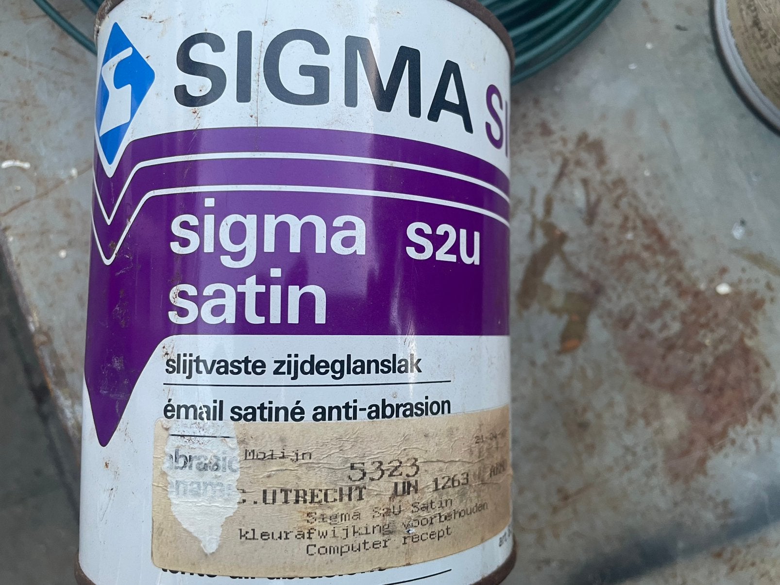 2 liter Sigma  zijdeglans gebroken wit, Ophalen of Verzenden, Zo goed als nieuw, Wit