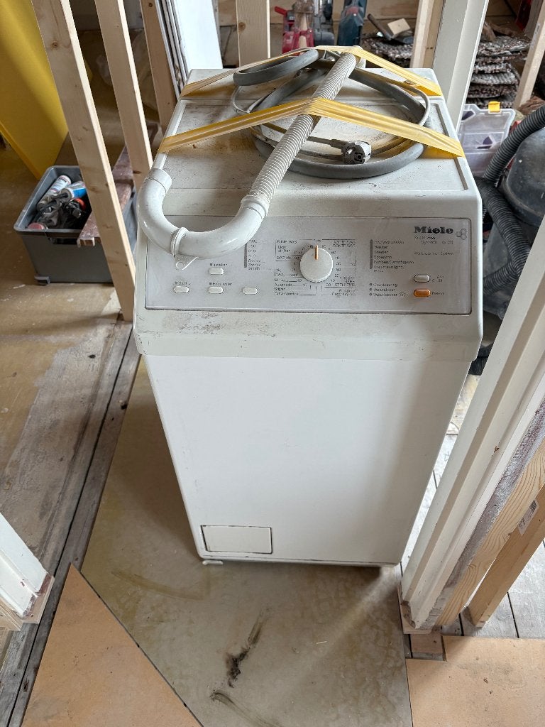 Miele bovenlader, Ophalen, 4 tot 6 kg, Bovenlader, 85 tot 90 cm
