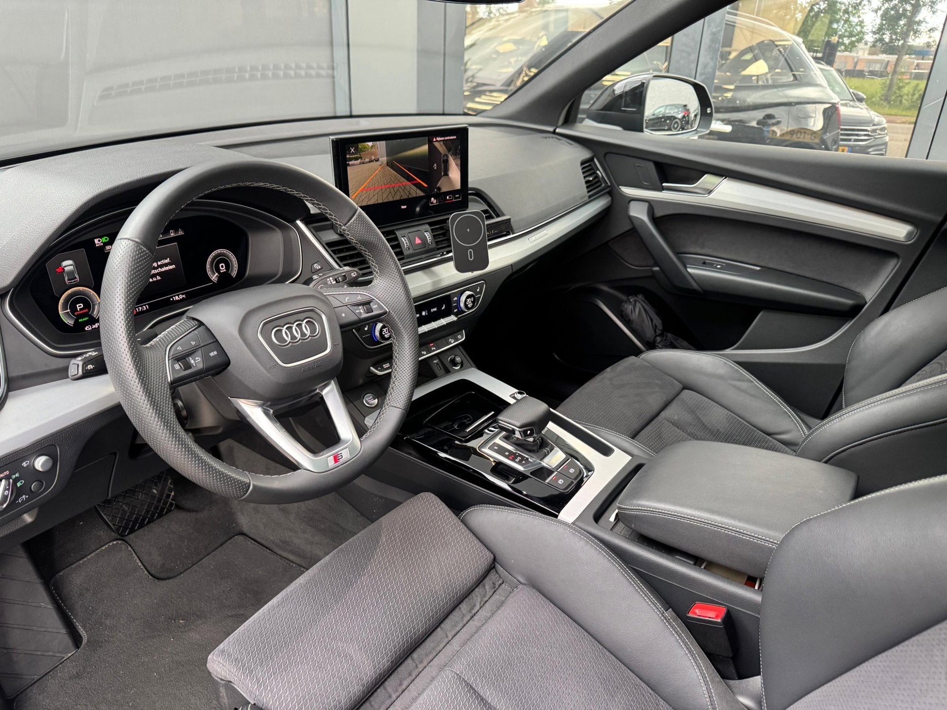 Audi Q5 55 TFSI e S Quattro 360 PANO 3X S-LINE HUD TREKHAAK, Auto's, Audi, Automaat, Gebruikt, Zwart, 4 cilinders