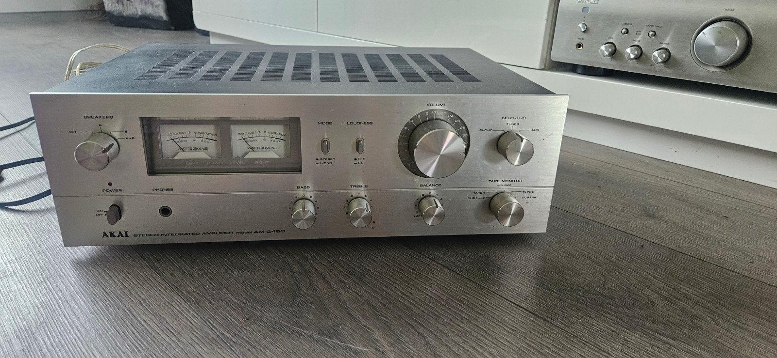 Akai AM-2450 Stereo Geïntegreerde Versterker, Gebruikt, 60 tot 120 watt, Stereo, Ophalen