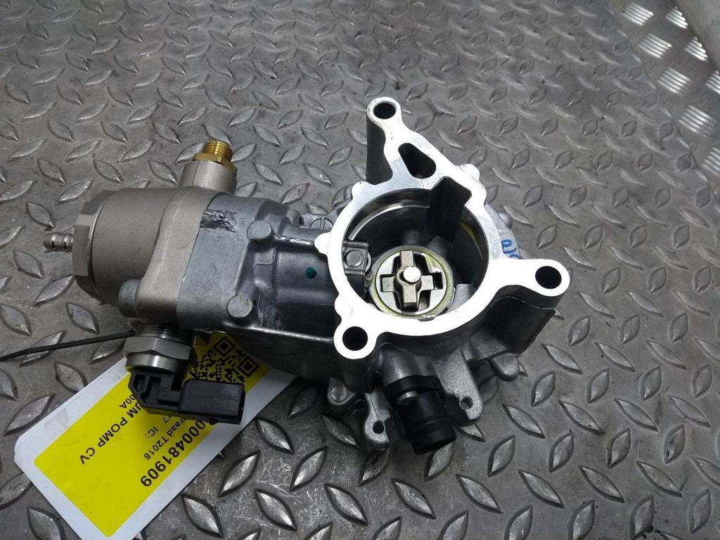 VOLKSWAGEN GOLF VACUUMPOMP 2017, Ophalen of Verzenden, Gebruikt, Stiba lid