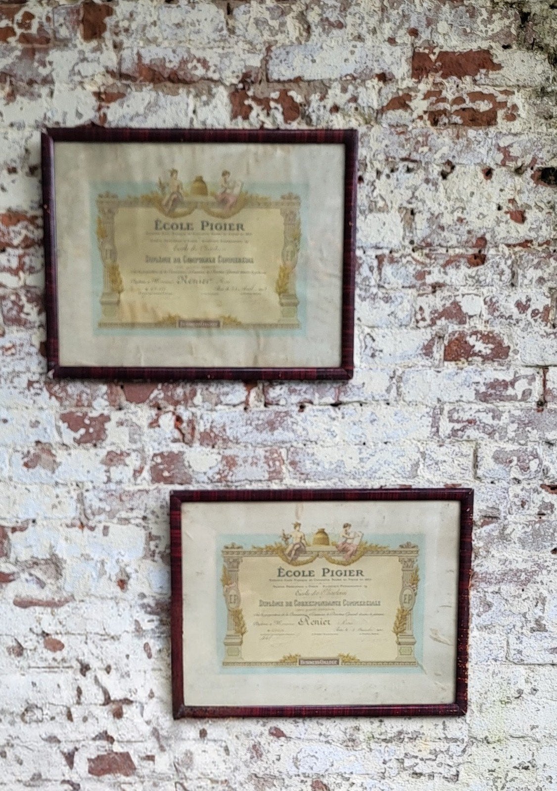 2 antieke franse brocante diploma's in lijst/ allegonda, Ophalen of Verzenden