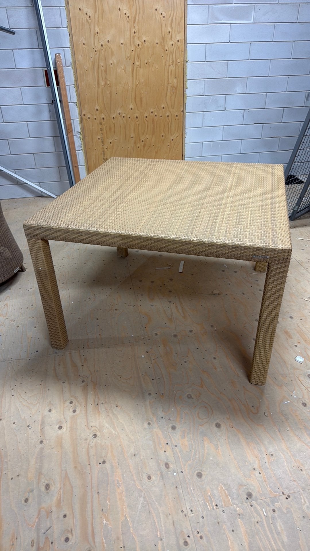 Teak en Garden tuintafel wicker., Tuin en Terras, Ophalen, Nieuw, Vierkant, Wicker