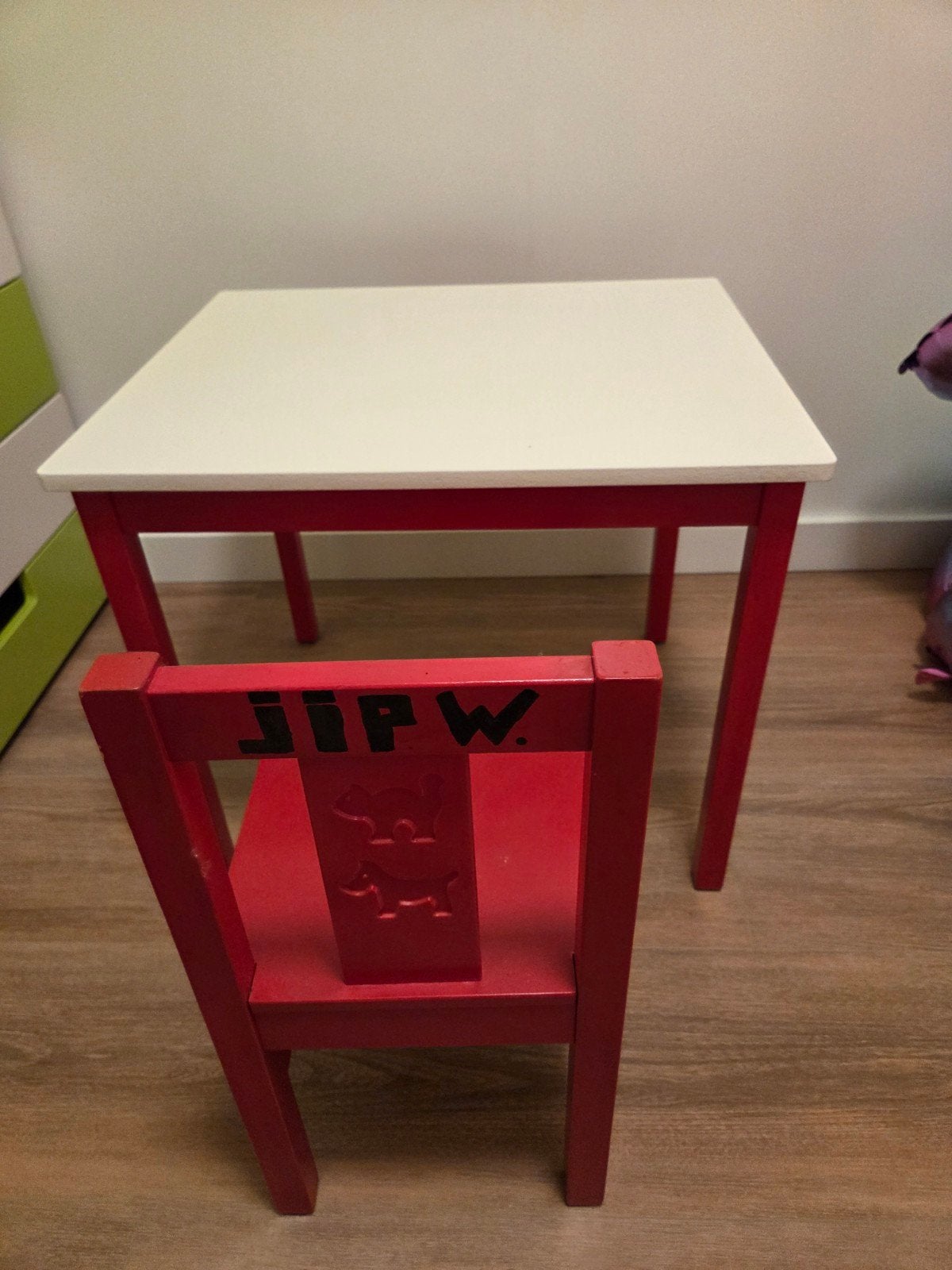 Schattig kindertafeltje met stoeltje - rood/wit, Ophalen