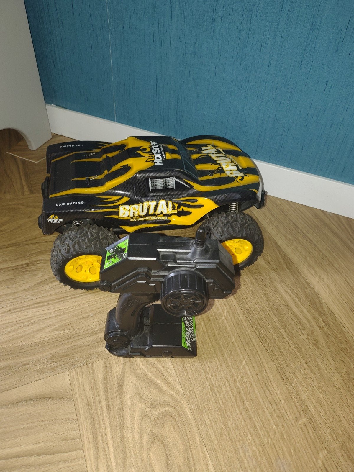 bestuurbare auto te koop, Gebruikt, Auto offroad, RTR (Ready to Run), Overige schalen