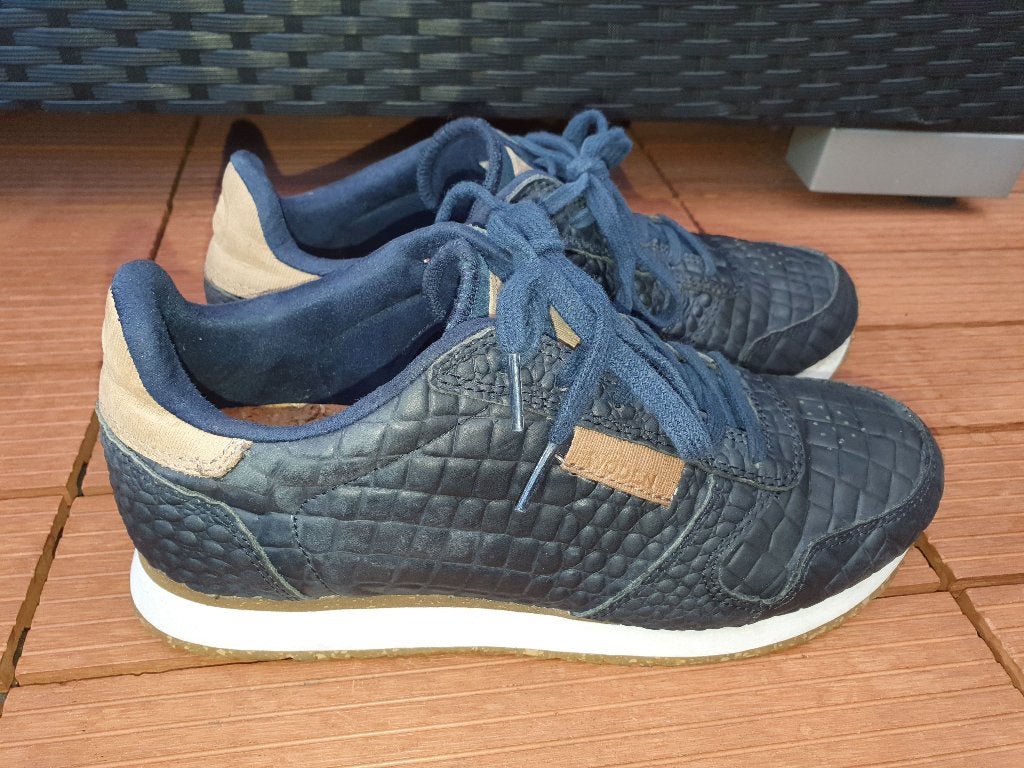 Woden mt.39 sneakers in blauw soepel leer met rubber zool, Blauw, Ophalen of Verzenden, Sneakers of Gympen, Woden