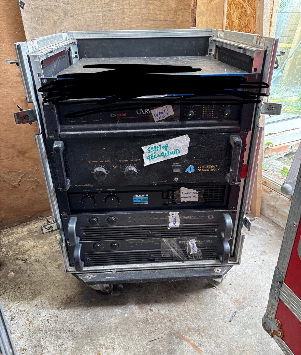 Diverse versterkers in flightcase - deels defect, Muziek en Instrumenten, Ophalen, Gebruikt, Minder dan 500 watt