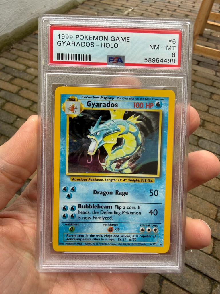 Gyarados Holo PSA 8 NM-MT - 1999 Base Set, Ophalen of Verzenden, Zo goed als nieuw, Losse kaart, Foil