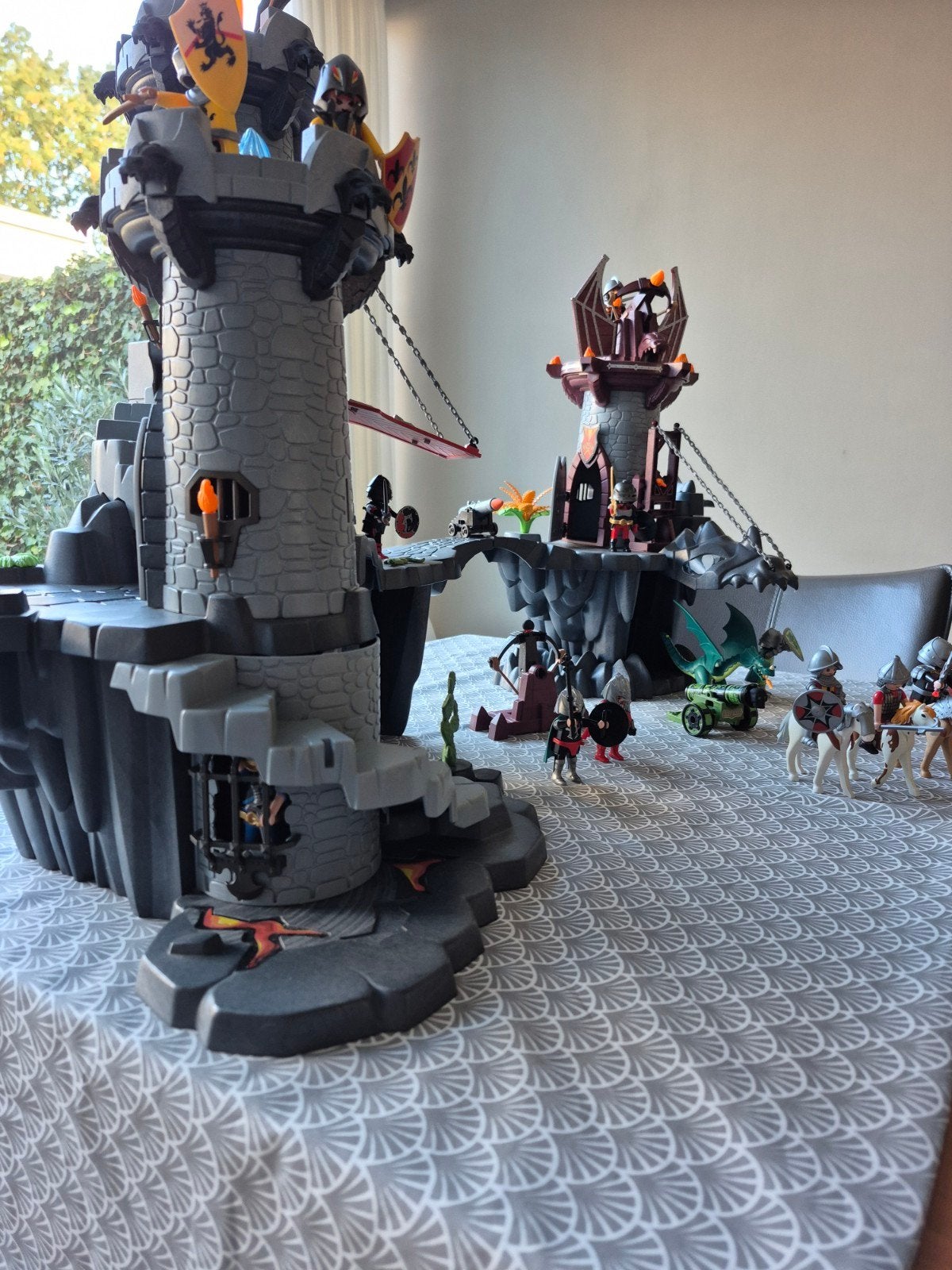 Playmobil Groot Ridderkasteel/drakenburcht  met Toebehoren, Gebruikt, Complete set, Ophalen of Verzenden, Kasteel/Fort