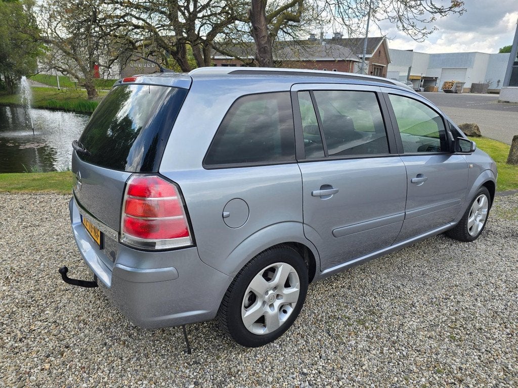 Opel Zafira 1.8 Executive 7-PERSOONS airco/CRUISE *apk:05-20, Auto's, Opel, Automatische klimaatregeling, Gebruikt, 4 cilinders