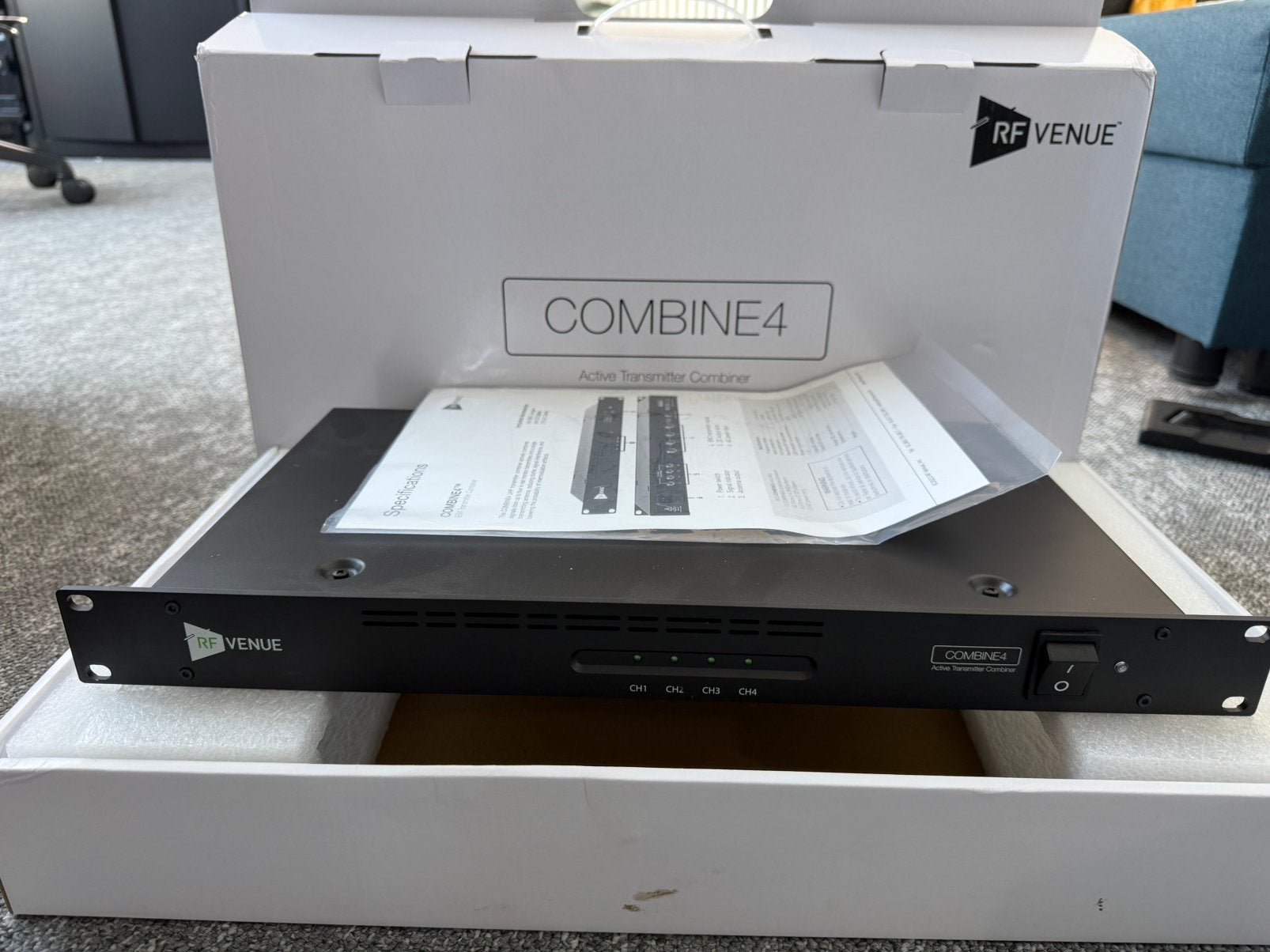 RF Venue COMBINE4 Antenne Combiner - Zo goed als nieuw, Ophalen of Verzenden, Zo goed als nieuw, Audio