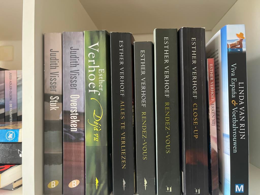 Diverse boeken van Nederlandse auteurs, Ophalen of Verzenden, Zo goed als nieuw, Nederland
