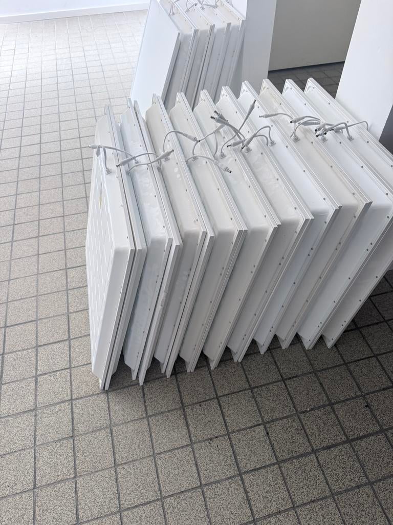 30 ledbak 60x60 met 58 drivers incl snoer stekker, Ophalen of Verzenden, Gebruikt, Minder dan 50 watt, Armatuur
