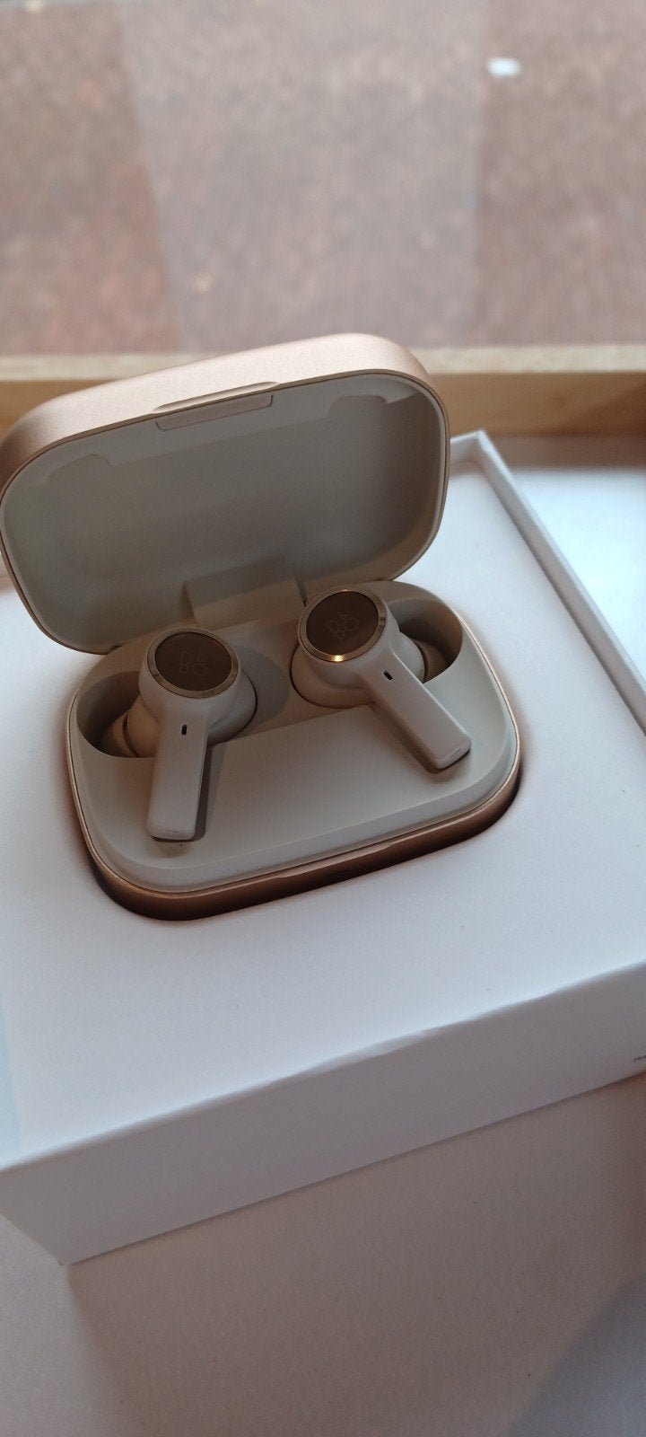 Beoplay EX Gold Tone - Winkelmodel met normale garantie, Goud, Bang & olufsen, Zo goed als nieuw, Bang & Olufsen