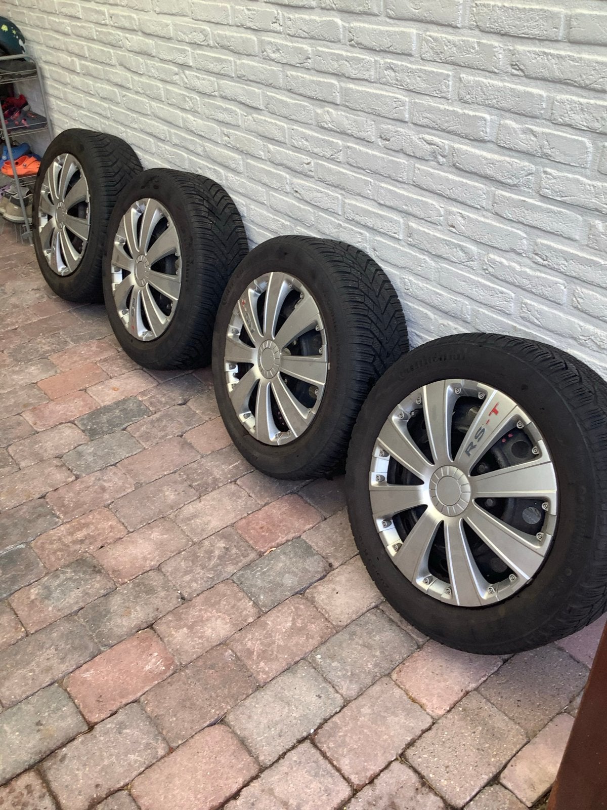 Continental Winterbanden op stalen velgen 205/55 R16, Ophalen, Gebruikt, 16 inch, Banden en Velgen
