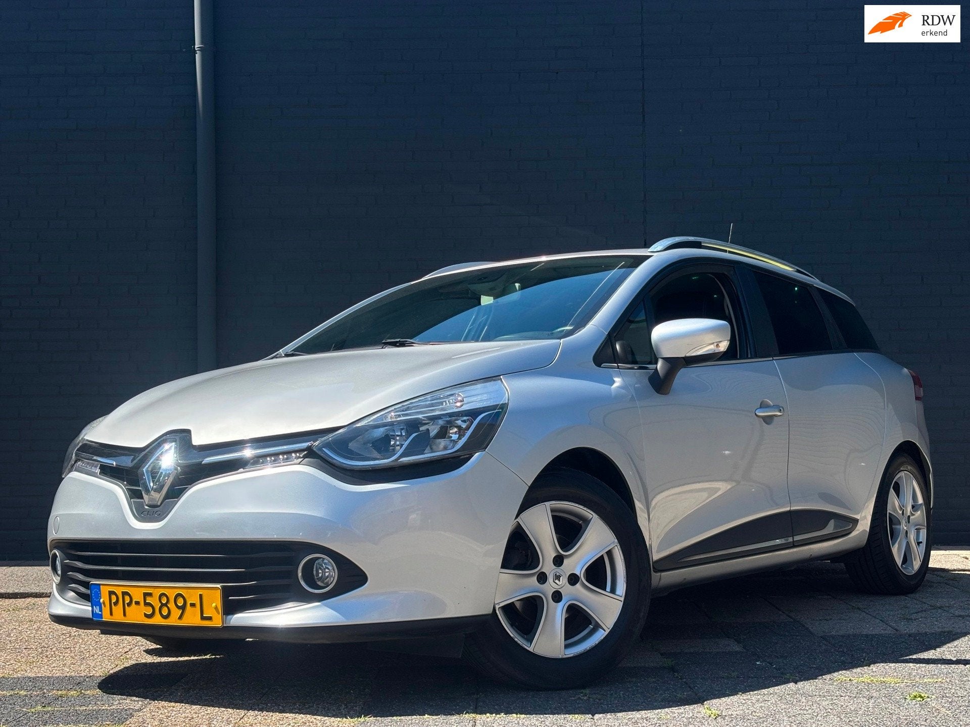 Renault Clio Estate 1.2 GT | Automaat | Navi | Camera | Airc, 4 cilinders, 615 kg, 19 km/l, Automatische klimaatregeling