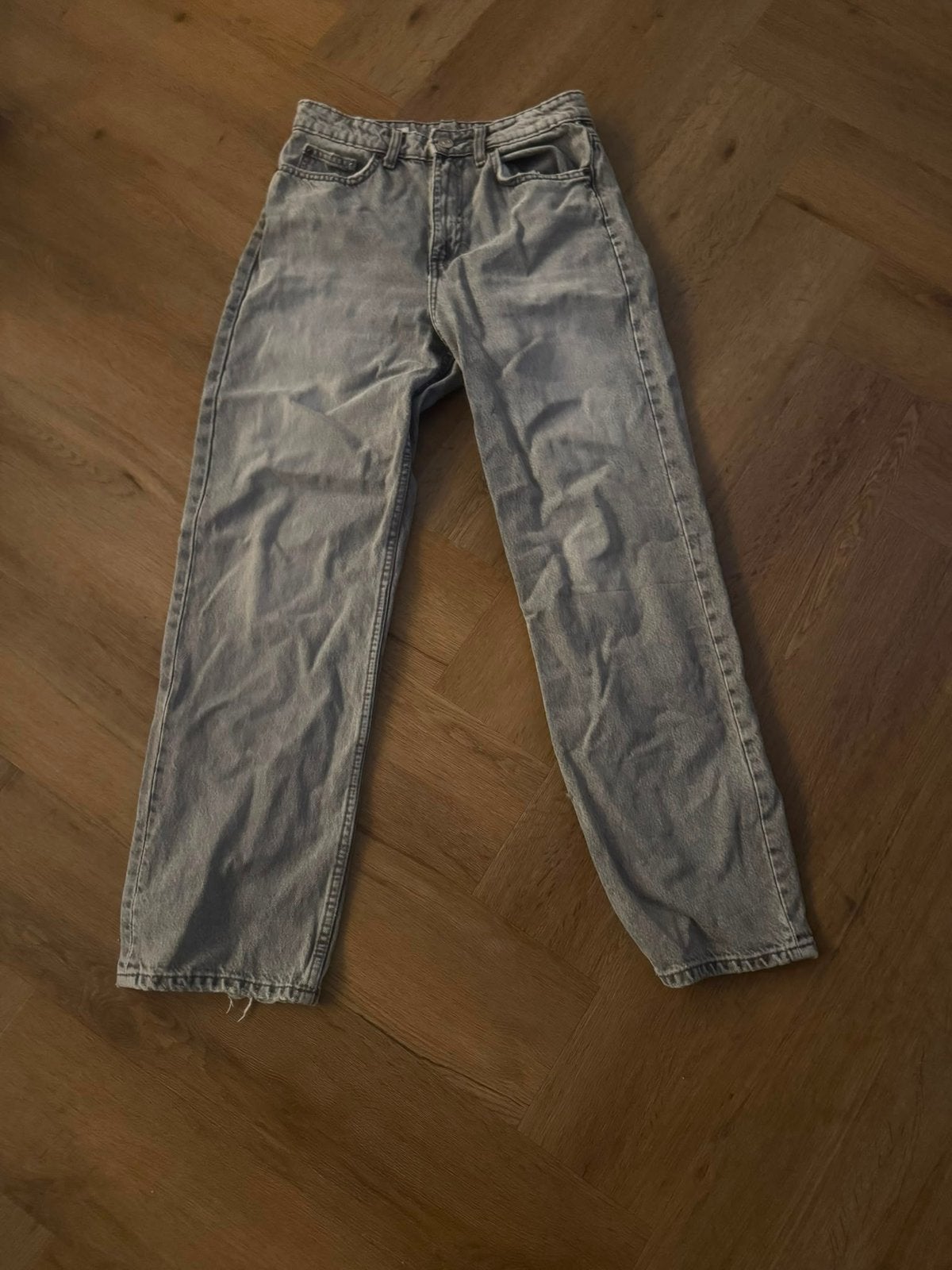 Donkergrijze broek – maat 38, Kleding | Dames, Spijkerbroeken en Jeans, Ophalen of Verzenden, Zo goed als nieuw, Grijs, W30 - W32 (confectie 38/40)