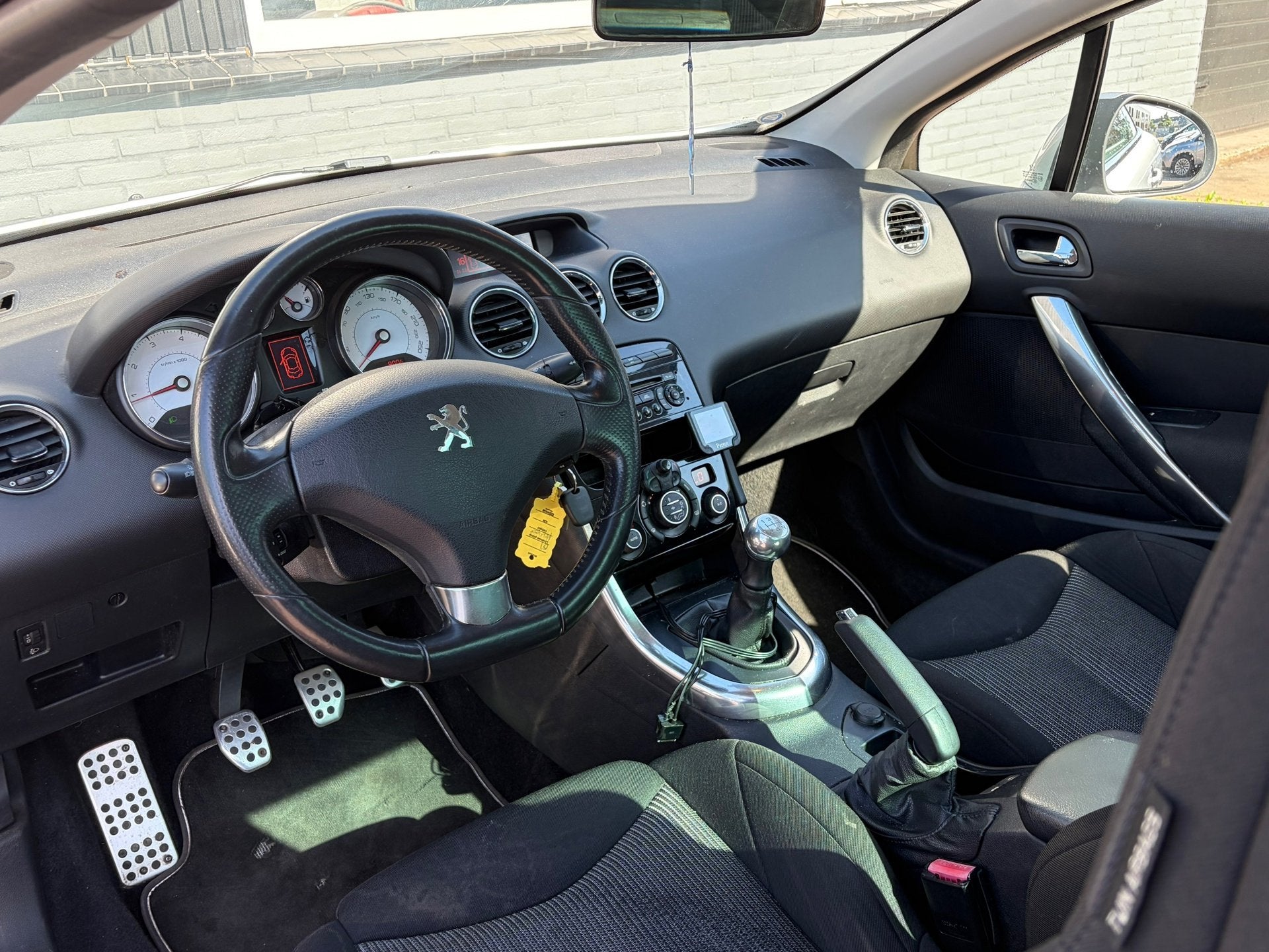 Peugeot 308 CC 1.6 VTi Sport Pack, Auto's, Peugeot, Voorwielaandrijving, Euro 5, Gebruikt, 4 cilinders