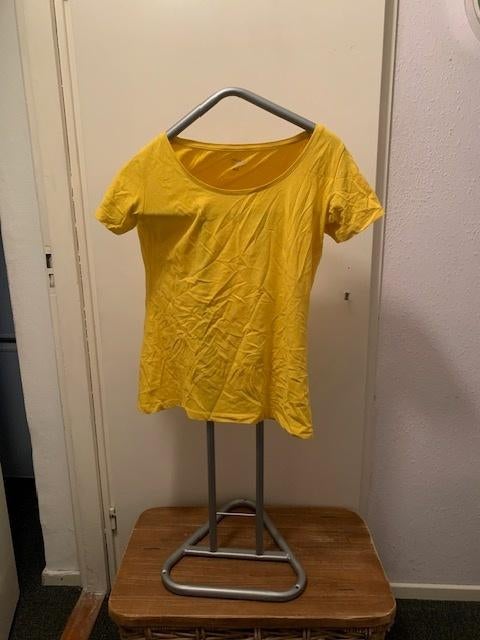 Gele T-shirt van de Zeeman. Maat 2XL, Kleding | Dames, Zeeman, Geel, Maat 46/48 (XL) of groter, Ophalen of Verzenden