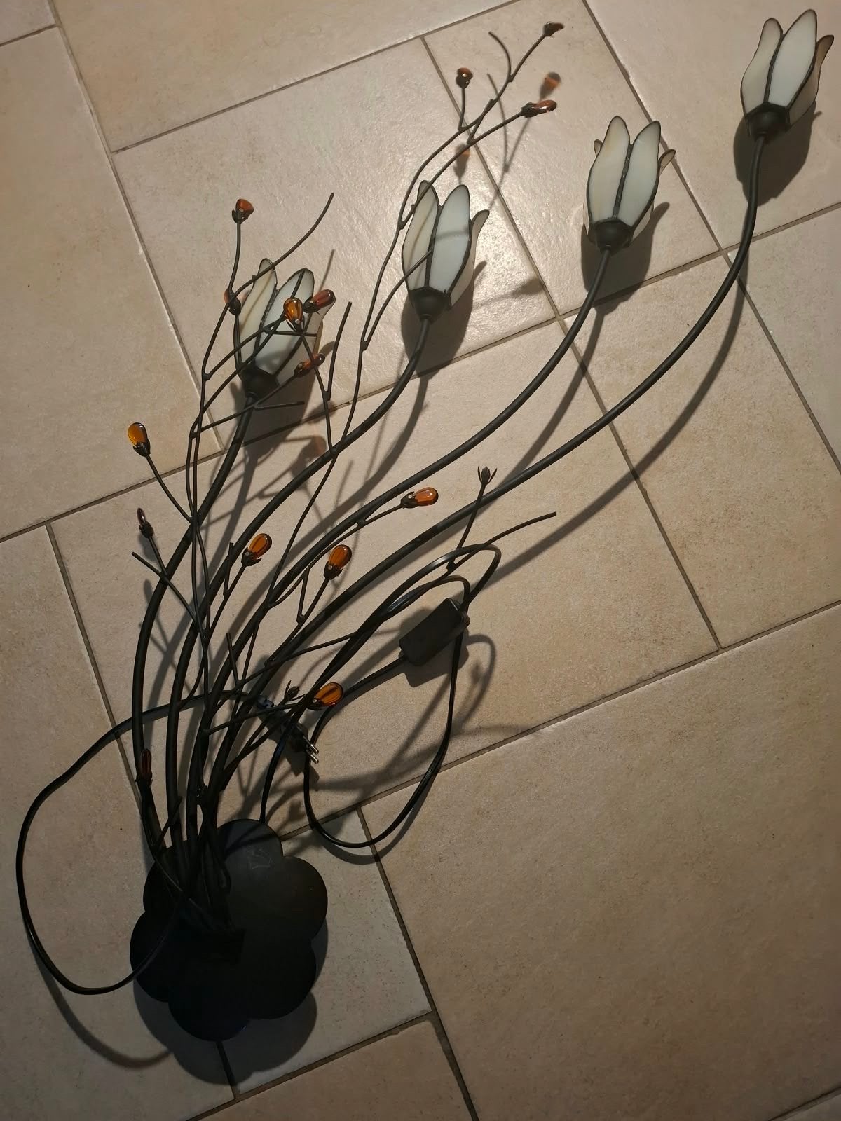 Decoratieve bloemenlamp met glazen kelken, Ophalen of Verzenden, Gebruikt, Glas, 100 tot 150 cm