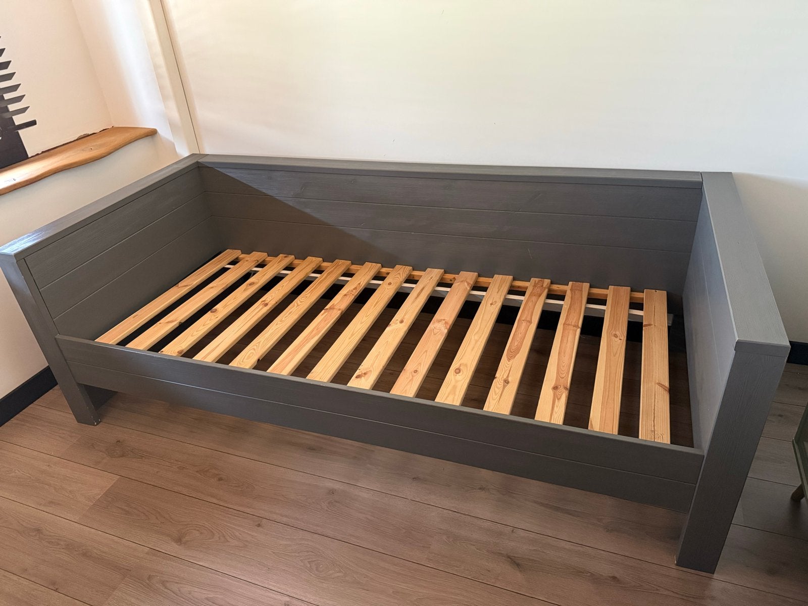 Bed Dennis Woood en Kast - Losse verkoop mogelijk, Ophalen, Zo goed als nieuw, Eenpersoons