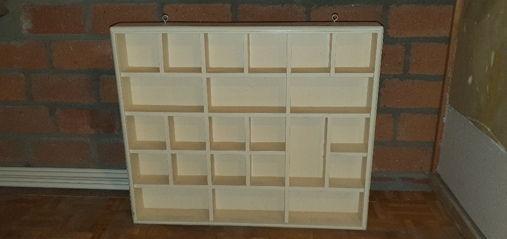 Wit houten miniatuurrek, Ophalen