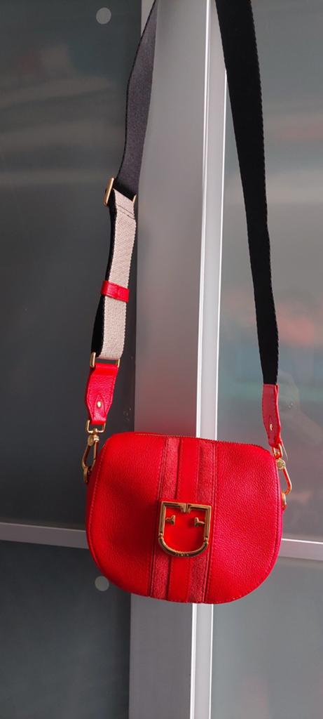 Originele leren Furla crossbody tas rood, Sieraden, Tassen en Uiterlijk, Tassen | Schoudertassen, Ophalen of Verzenden, Zo goed als nieuw