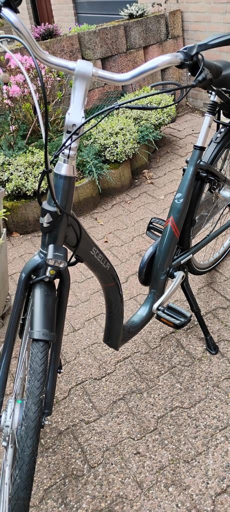 Stella Nantes e-bike 2024, lage instap, 100 km gefietst, Ophalen, Zo goed als nieuw, Overige merken, Versnellingen