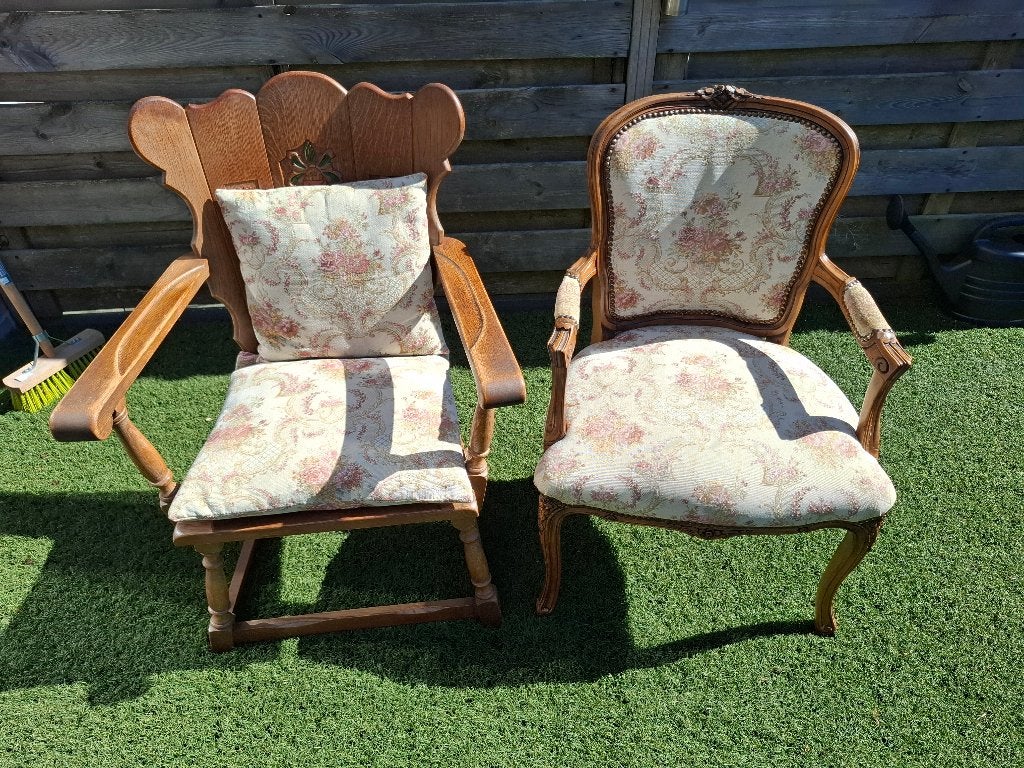 Antieke stoelen, Ophalen