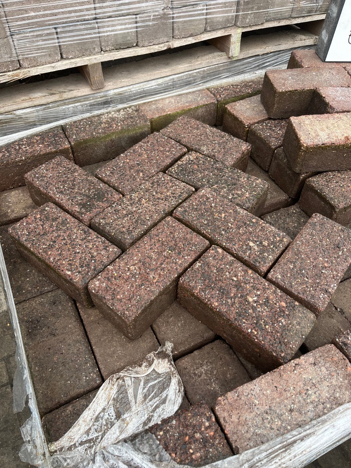Mooie partij gebruikte betonklinkers 8cm - 75m², Gebruikt, Klinkers, Ophalen of Verzenden, 10 m² of meer