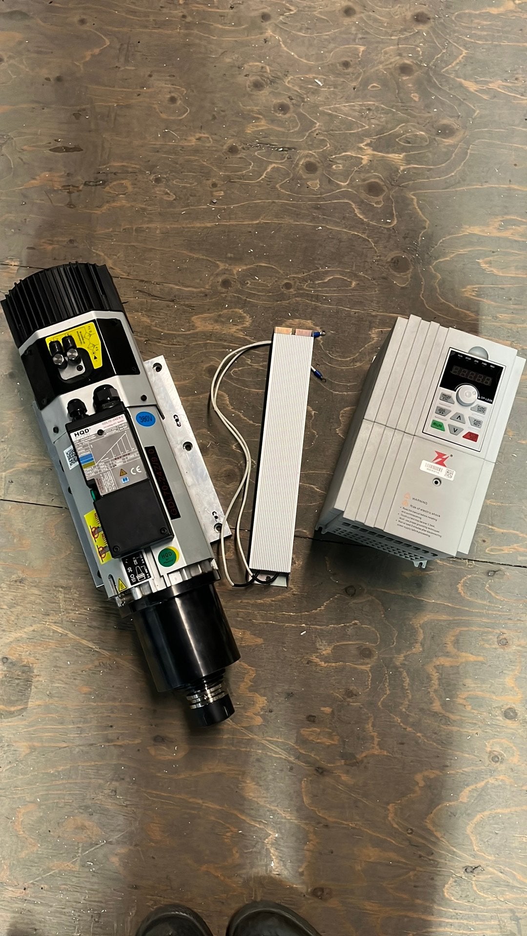 HQD ATC 7,5 kW 24000rpm spindle, New Folinn 11 kW VFD, Ophalen, Zo goed als nieuw