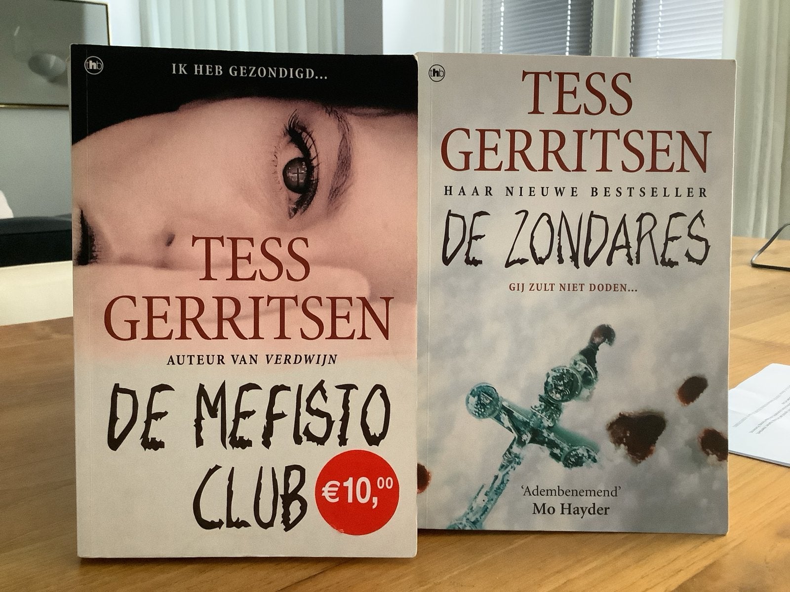 Spannende thrillers van Tess Gerritsen: De Mefisto Club & De, Ophalen of Verzenden, Gelezen, Nederland