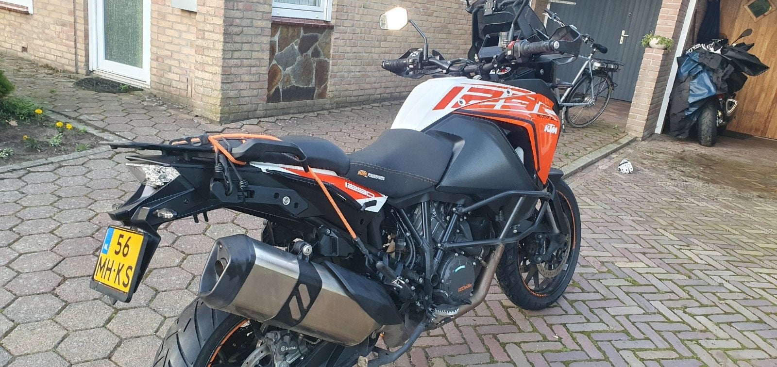 KTM 1290  Super Adventure S - 2017 - Krachtige Allroad, Motoren, 2 cilinders, Handvatverwarming, Motorrijbewijs A, Gebruikt
